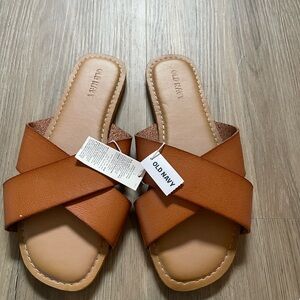 Old Navy Women's Brown Cross-Strap Sandals